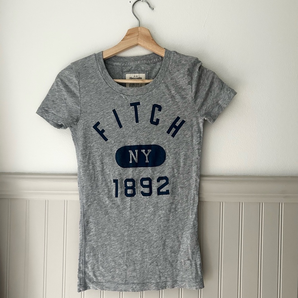 Y2K Abercrombie & Fitch XS Gray Short Sleeve Tee